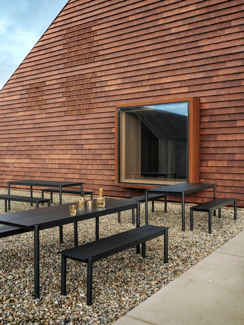 Banc Linear Steel
