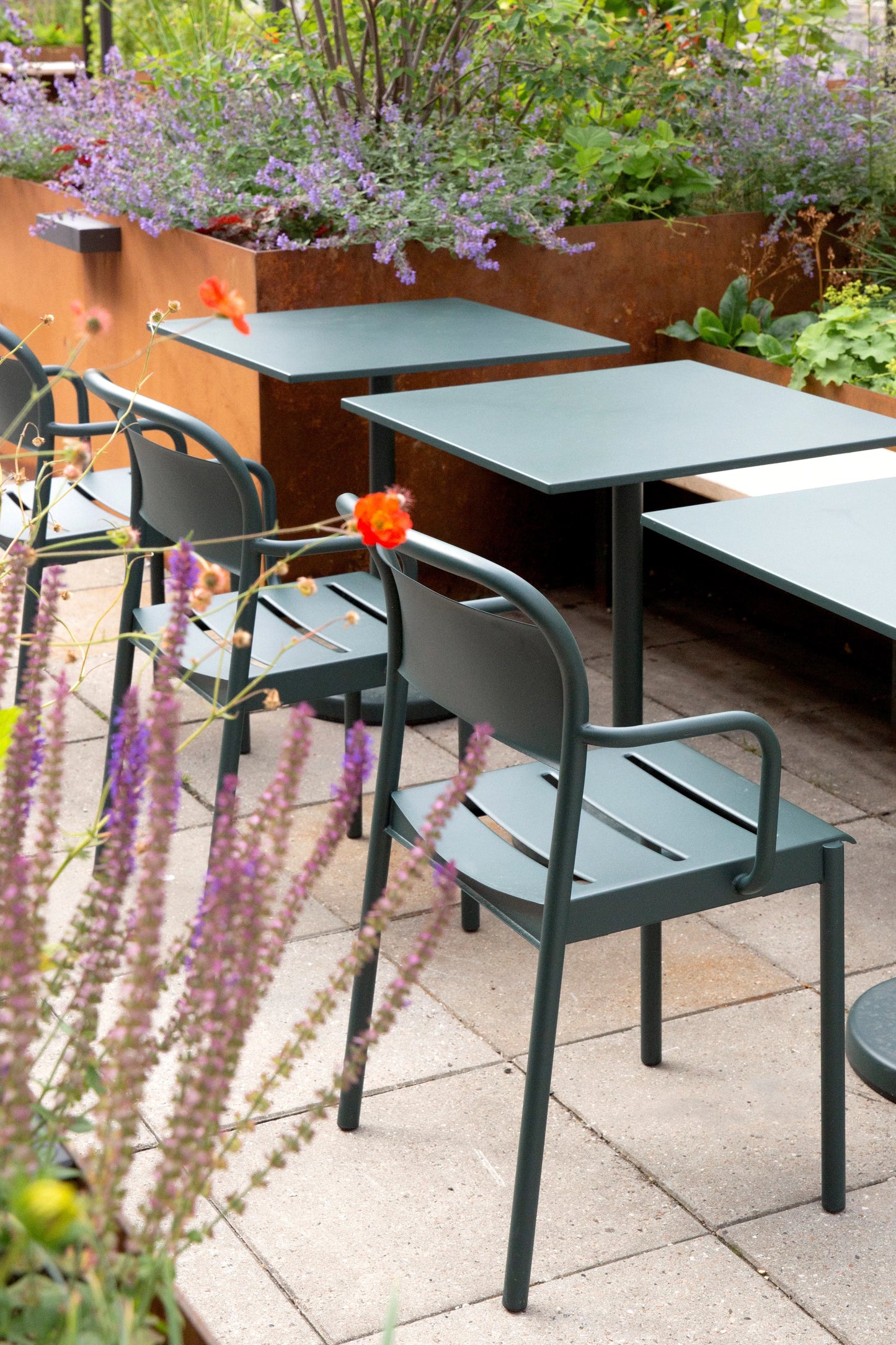 Table Bistrot Linear Steel