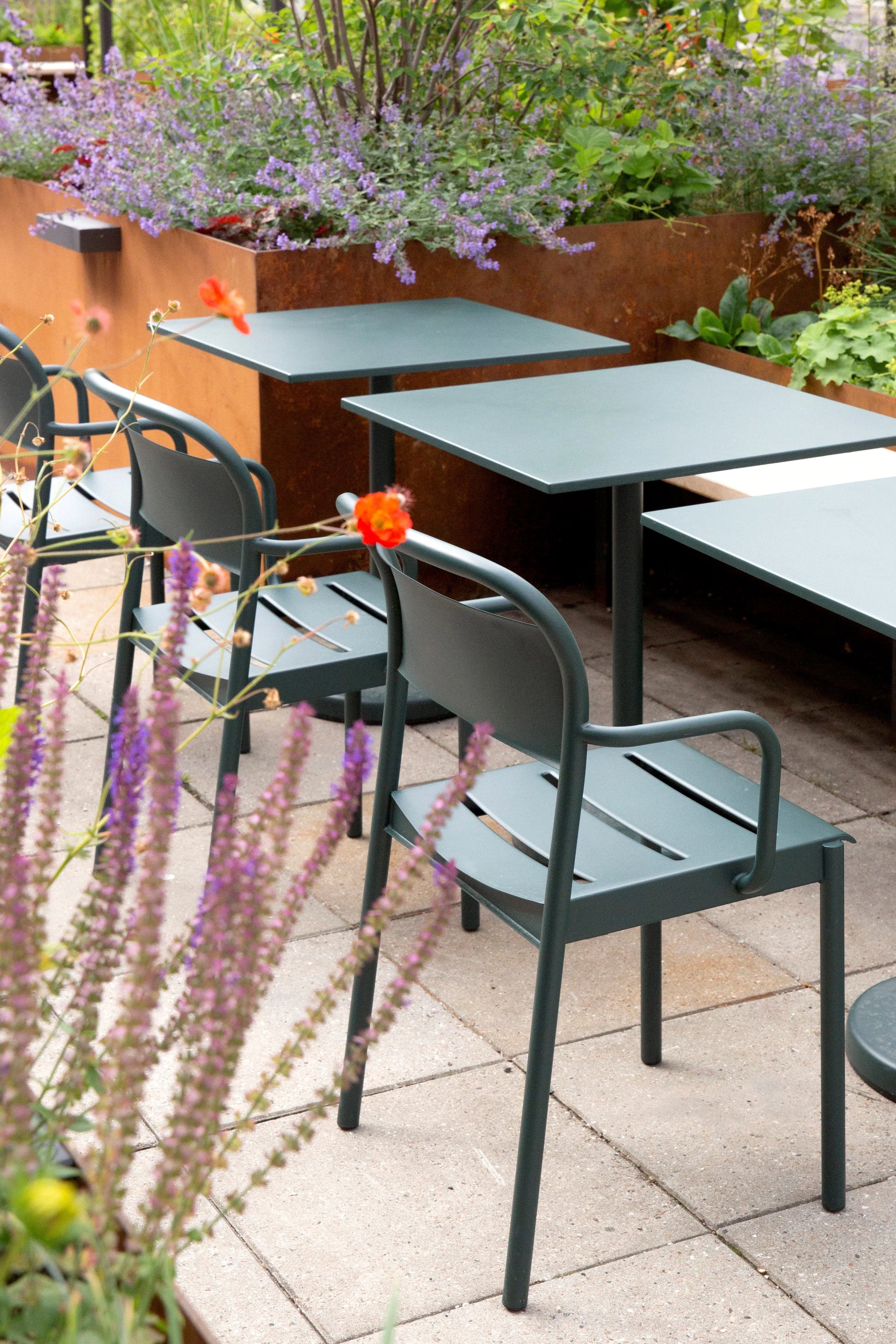 Table Bistrot Linear Steel